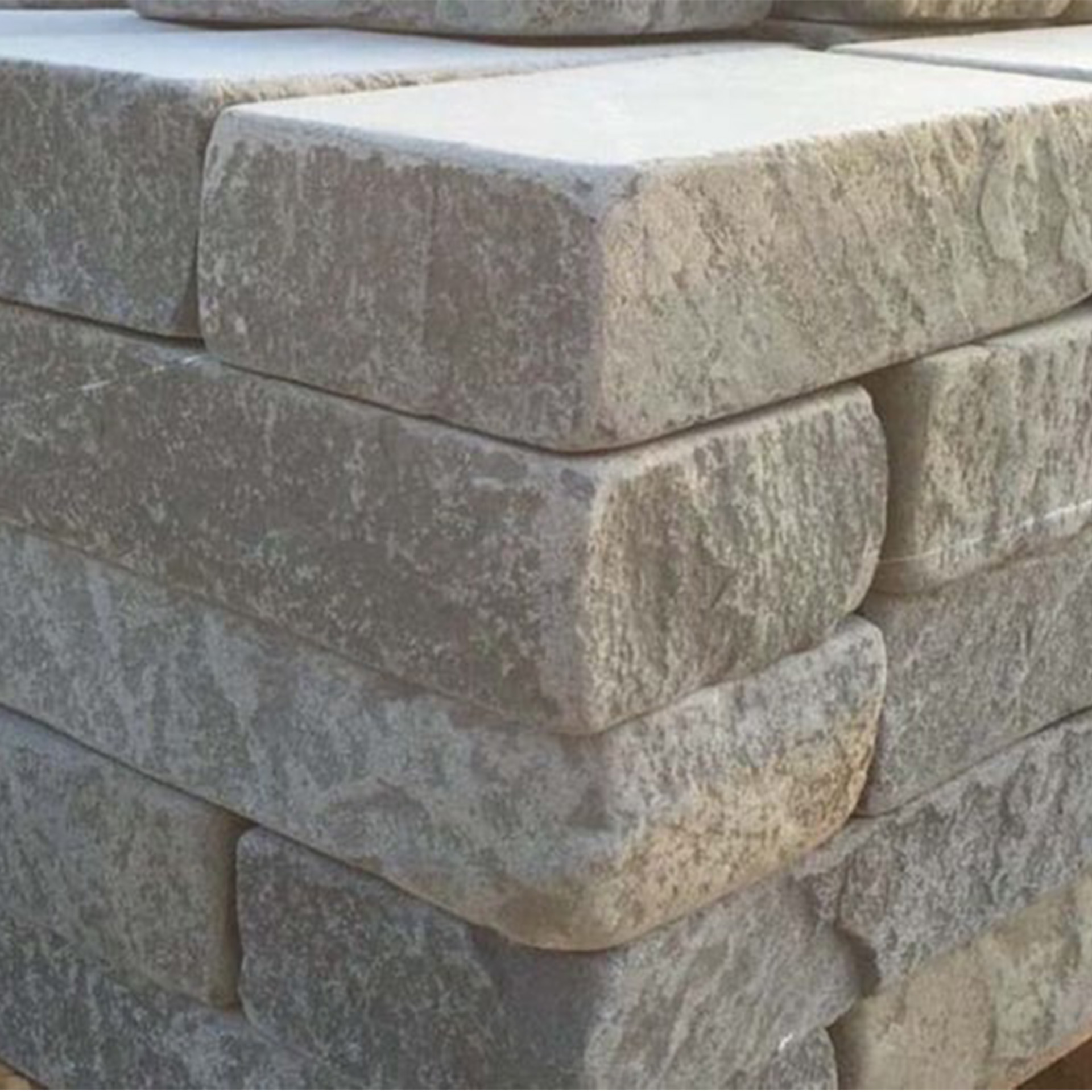 Mauersteine Grau ”Antik”