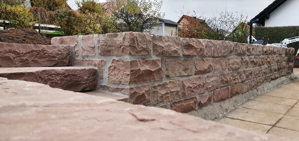 Mauersteine rot