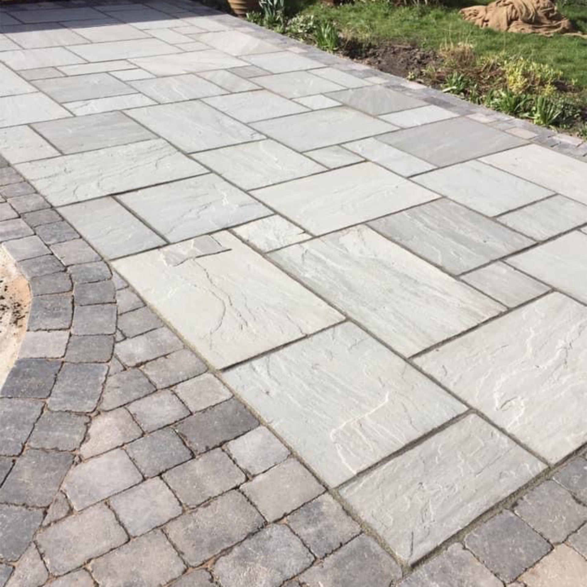 Terrassenplatten Sandstein India Grau