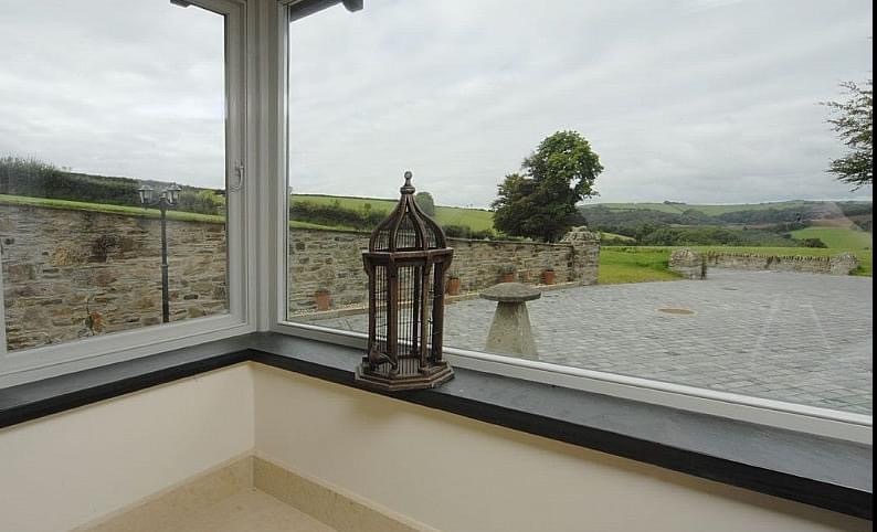 Naturstein als Fensterbank