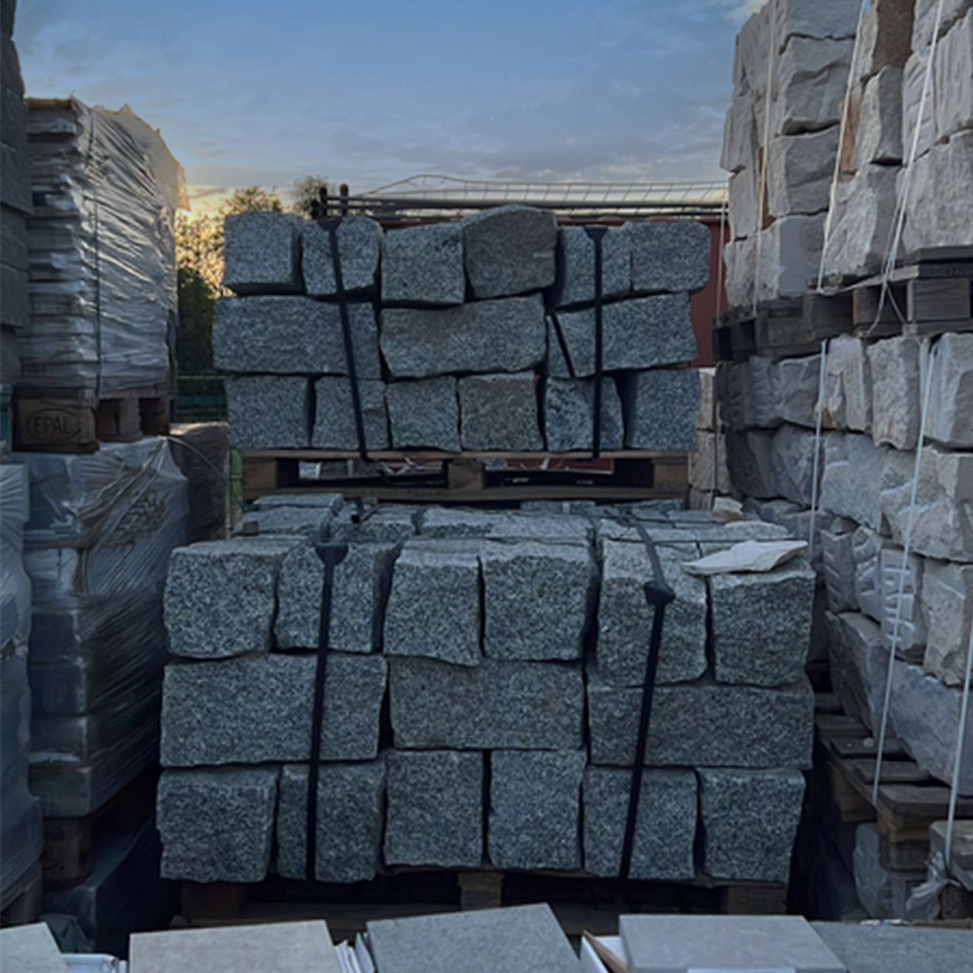 Trockenmauersteine Grau Granit